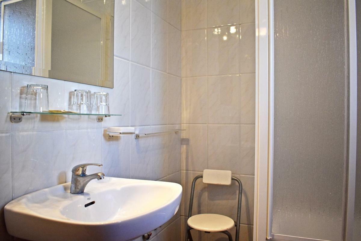 Hostal Sol Y Mar Нерха Экстерьер фото